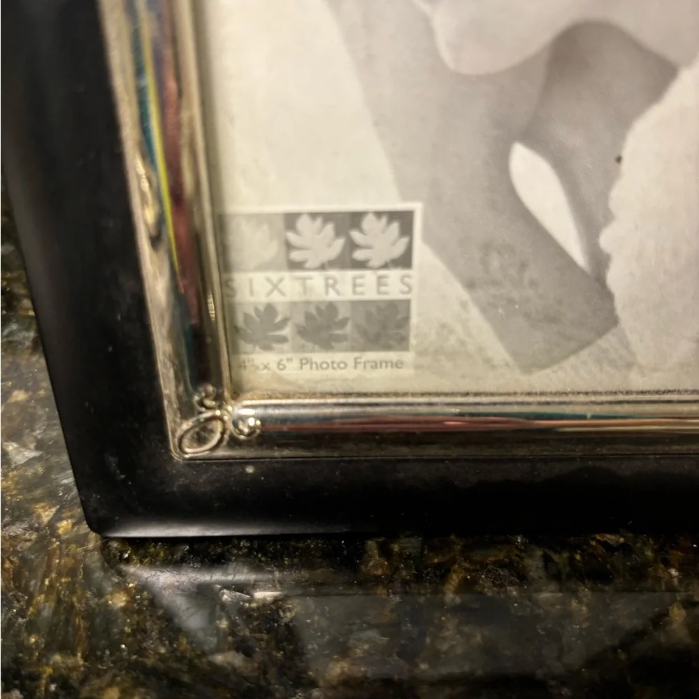 Vintage 4”x6” black and silver frame